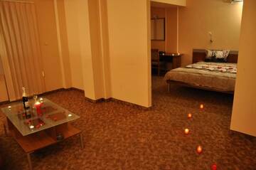 Фото номера Полулюкс Отель Hotel Valentino г. Гоце-Делчев 3